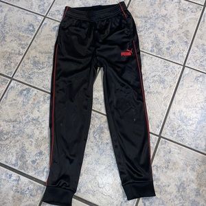 Puma Boys Joggers size S 7/8
